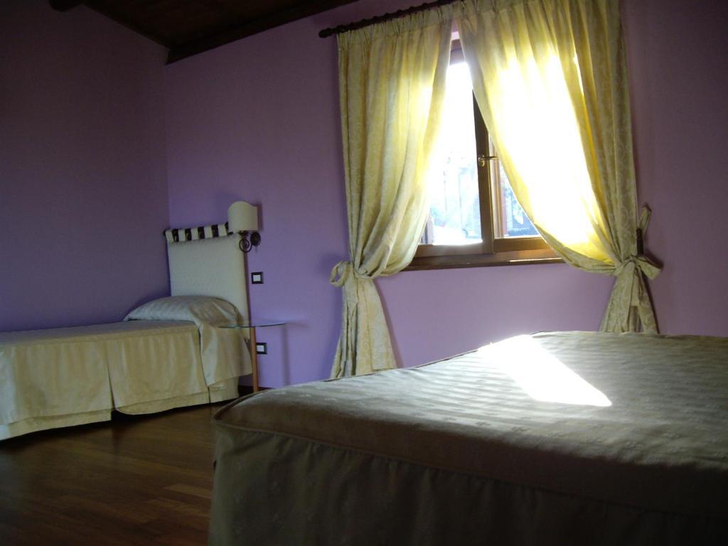 רוזטו דליי אברוצי Agriturismo Il Borgo Degli Ulivi חדר תמונה