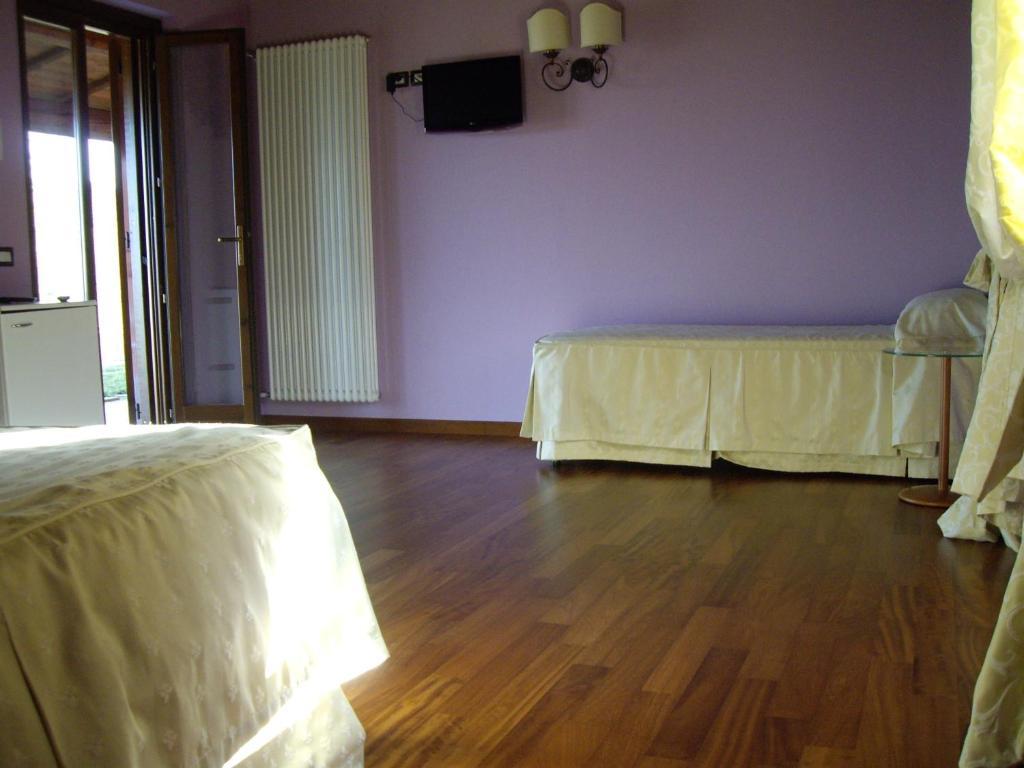 רוזטו דליי אברוצי Agriturismo Il Borgo Degli Ulivi חדר תמונה