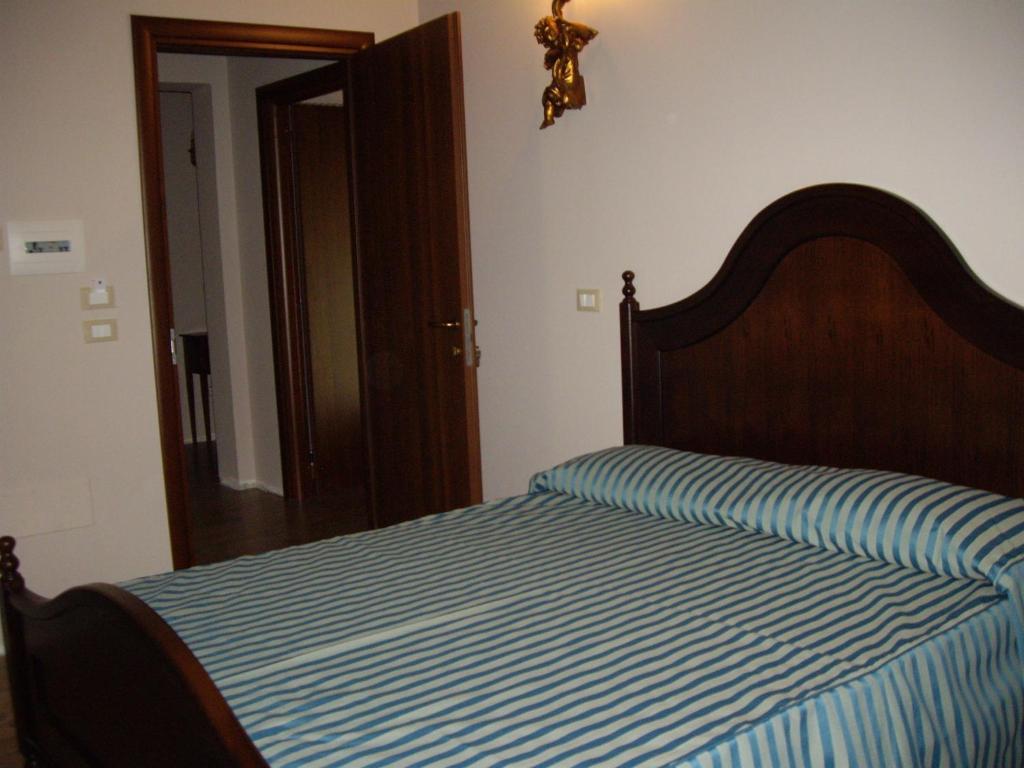 רוזטו דליי אברוצי Agriturismo Il Borgo Degli Ulivi חדר תמונה