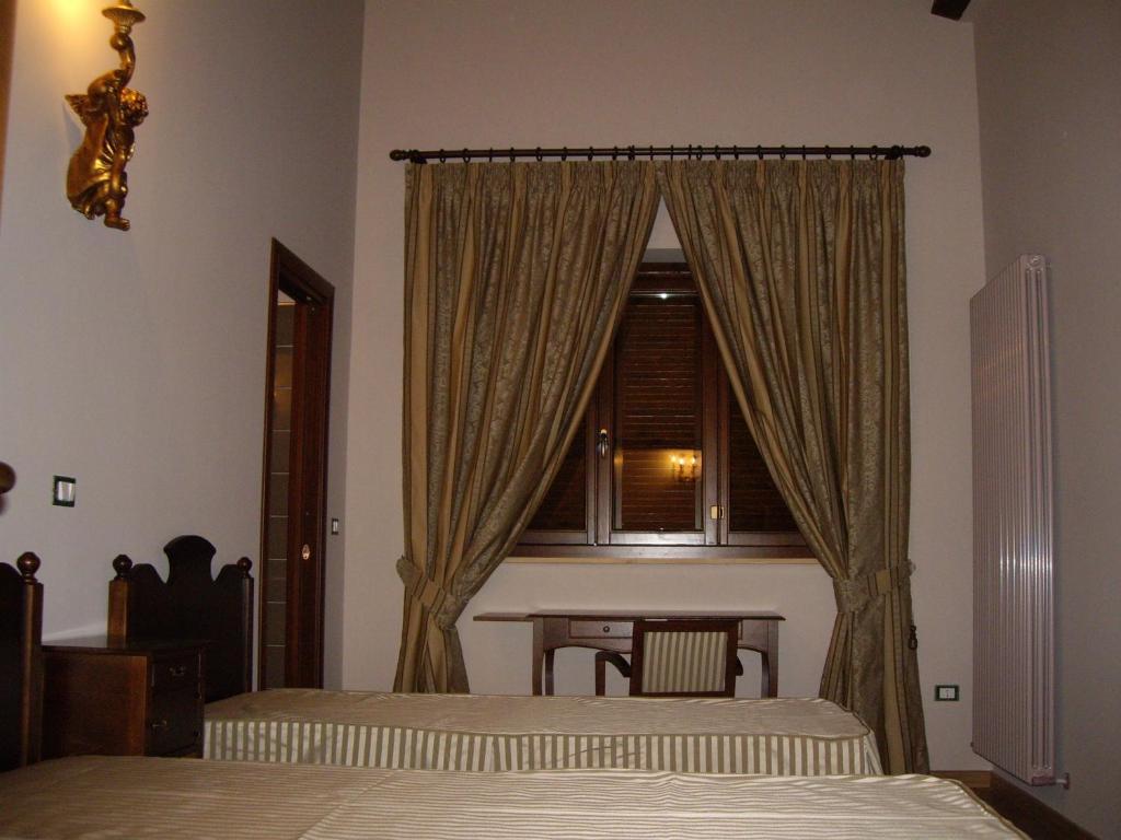 רוזטו דליי אברוצי Agriturismo Il Borgo Degli Ulivi חדר תמונה