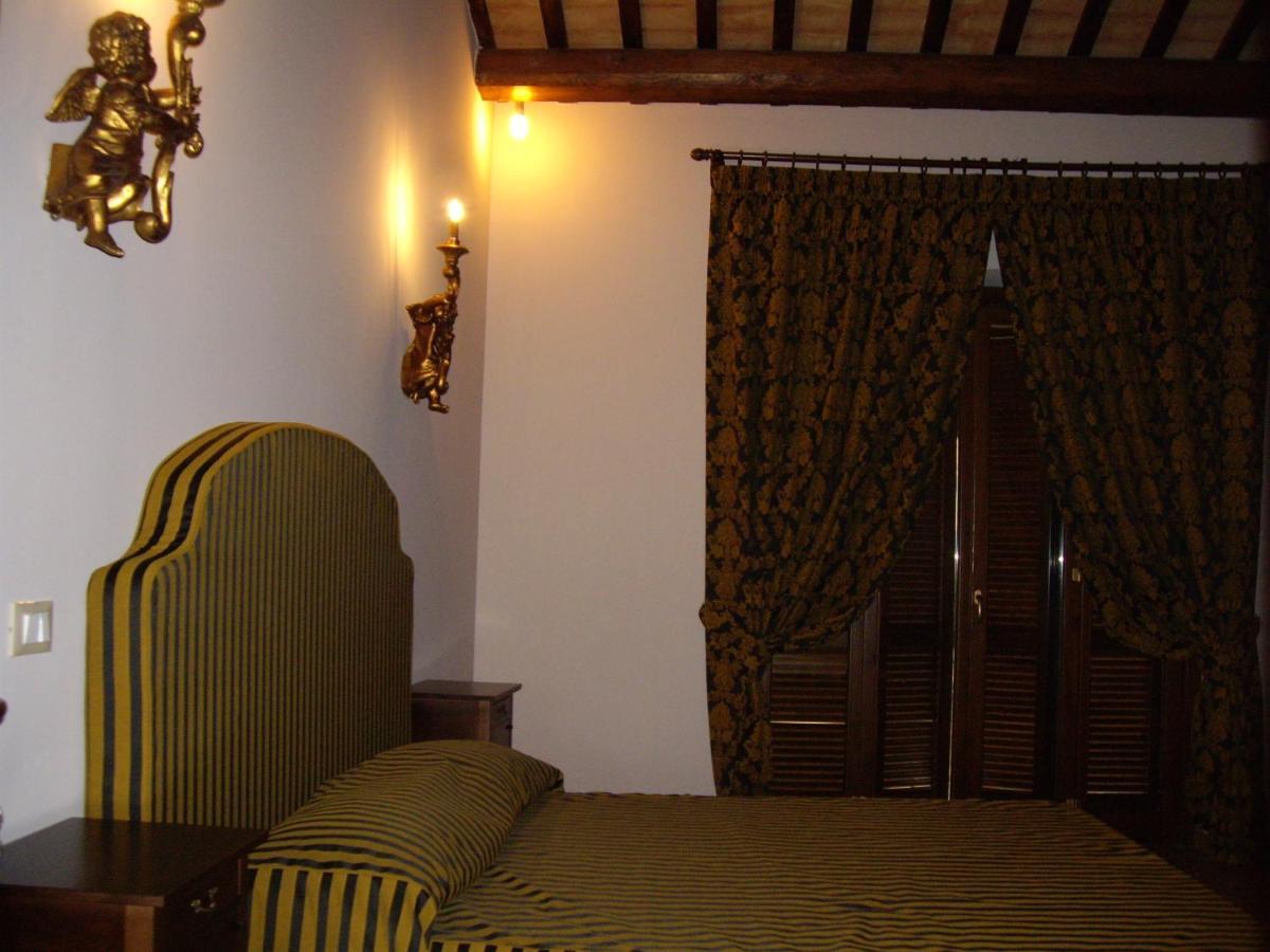 רוזטו דליי אברוצי Agriturismo Il Borgo Degli Ulivi חדר תמונה